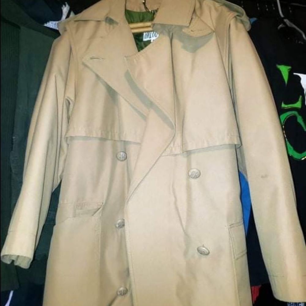 1950s Retro womens slim fit long belted high slit storm flap, khaki Trench Coat